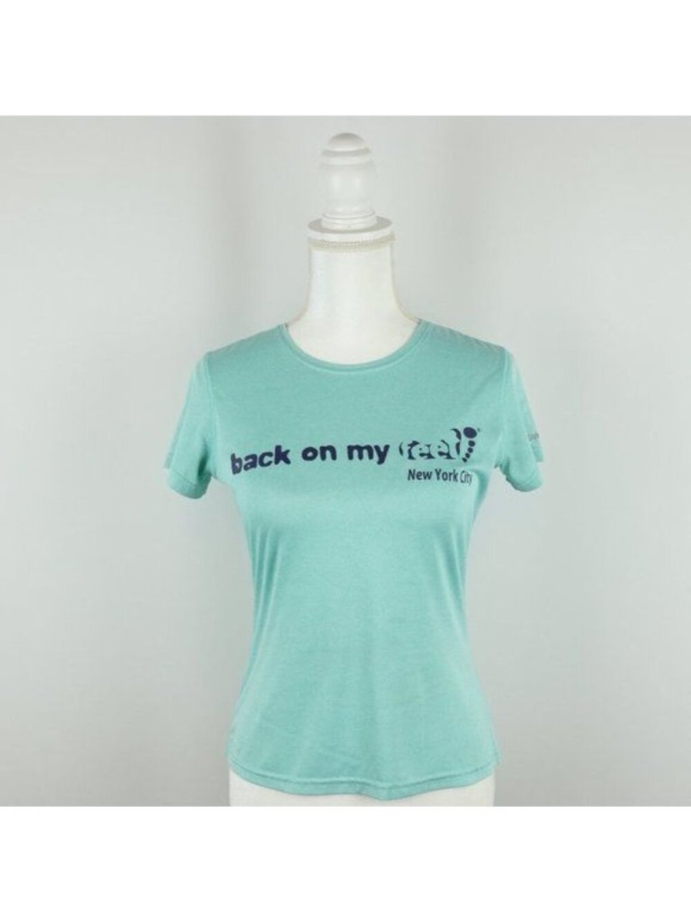 Brooks Women's Small Green Crewneck Short Sleeve Lightweight Activewear Tee